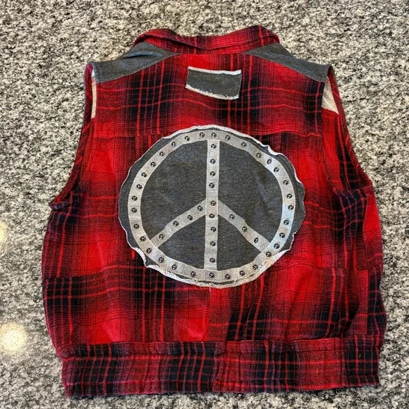 POL Red Plaid Vest with Gray Accents - Picture 1 of 5